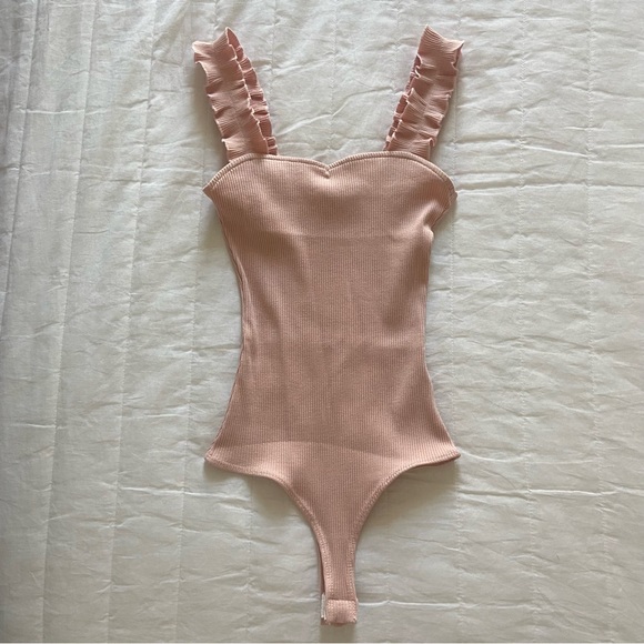 NWOT! francesca’s ruffle strap bodysuit - Picture 1 of 6